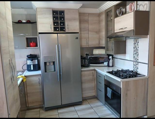 3 BEDROOM HOUSE FOR SALE IN SOSHANGUVE VV